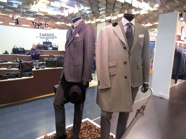 Pitti Uomo 89: Ravazzolo Fall-Winter 2016/2017 men's suit collection