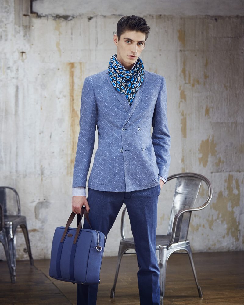 Ungaro Men Spring- Summer 2017 collection offers a variety of stylish men's suits 