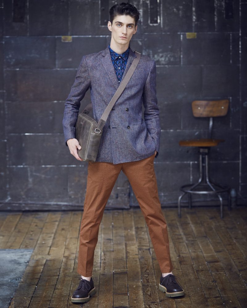 Ungaro Men Spring- Summer 2017 collection offers a variety of stylish men's suits 