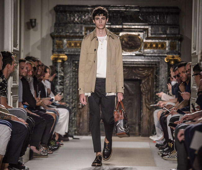 Paris Fashion Week: Valentino Spring-Summer 2017 men's collection