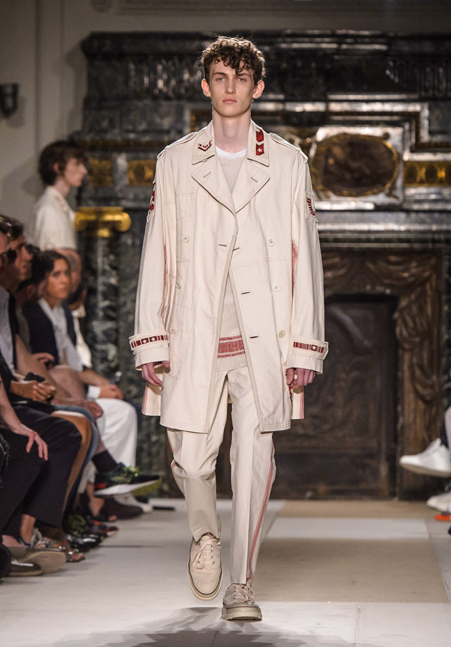 Paris Fashion Week: Valentino Spring-Summer 2017 men's collection