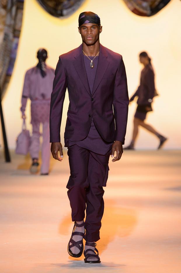 Versace Spring-Summer 2016 menswear collection