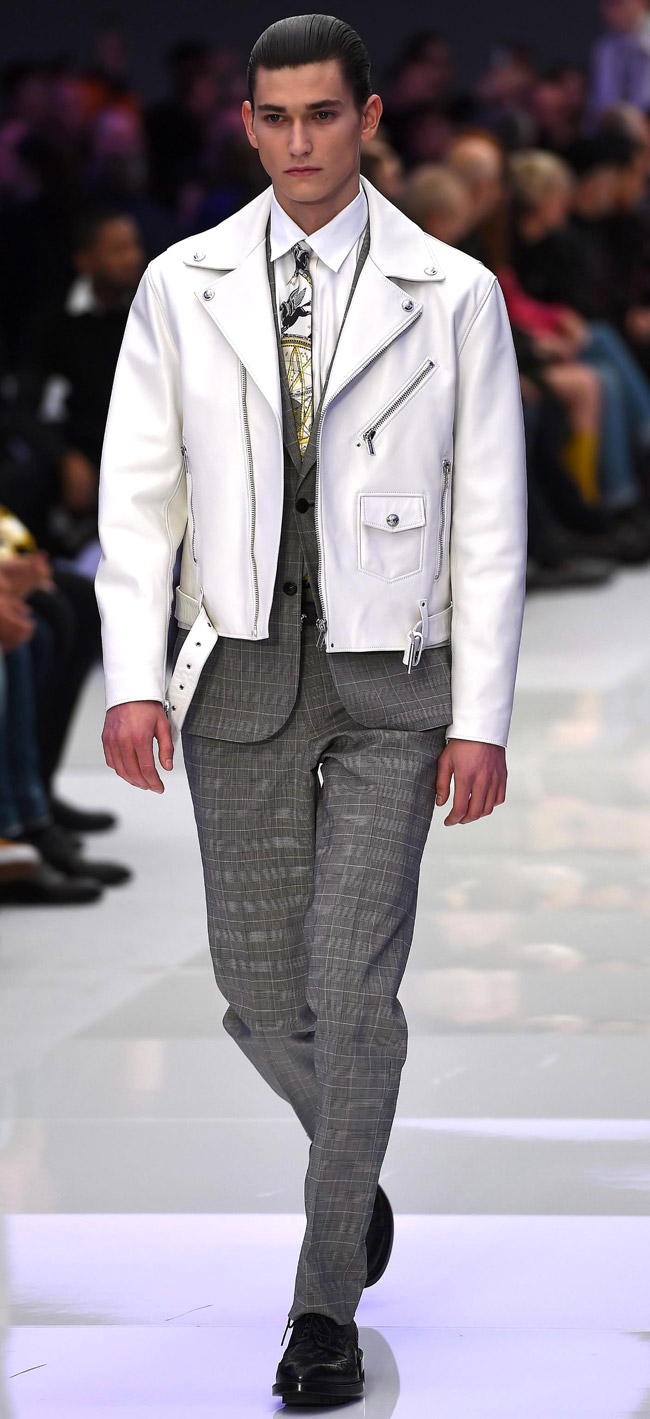 Versace Fall 2016 Menswear Collection