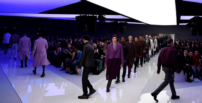 Milan Men's Fashion Week: Versace Fall-Winter 2016/2017 collection