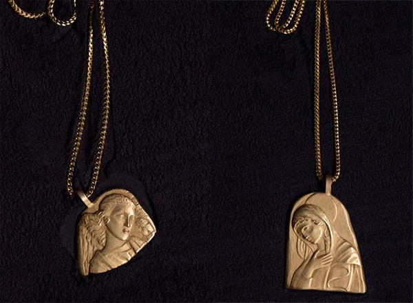 Kanye West released jewelry collection