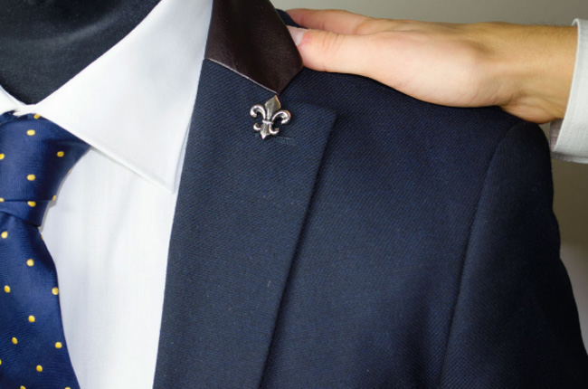 Choosing the Right Lapel Pin for Your Tuxedo or Suit