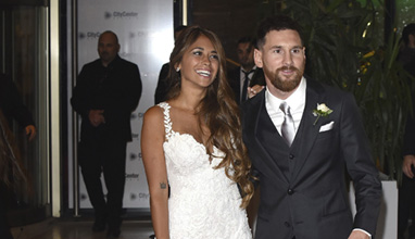 Rosa Clara designs Antonela Roccuzzo's wedding dress