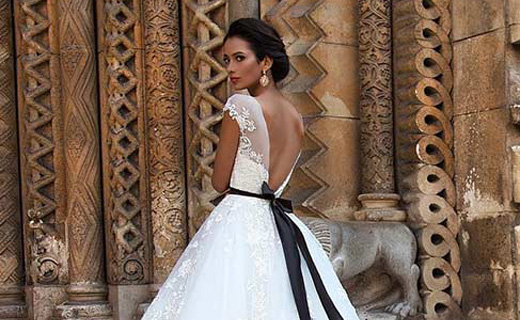 Elegant But Simple Wedding Dresses For The Bride Who Wants a Refined Look