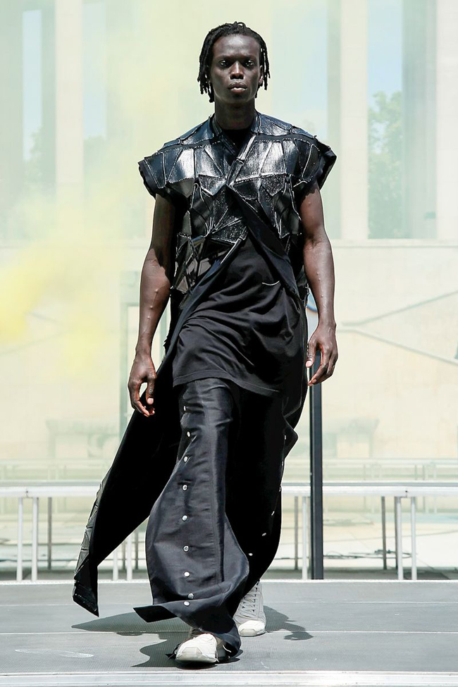 Rick Owens and The Balancing Act between Drama and Deconstruction at Paris Men's Fashion Week