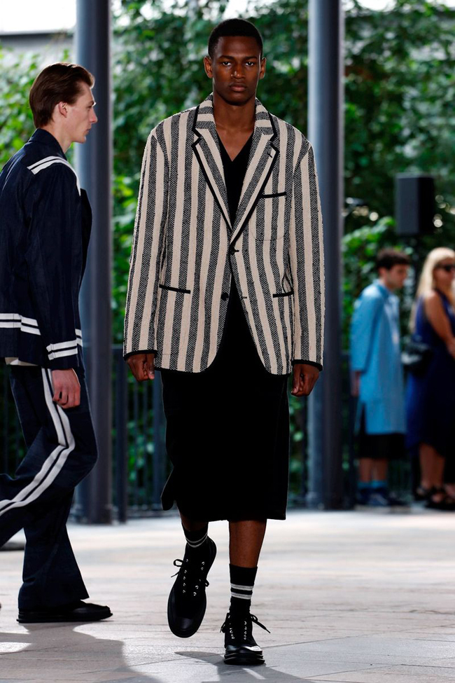 Issey Miyake does Fusion with Finesse at Paris Men's Fashion Week Day 3