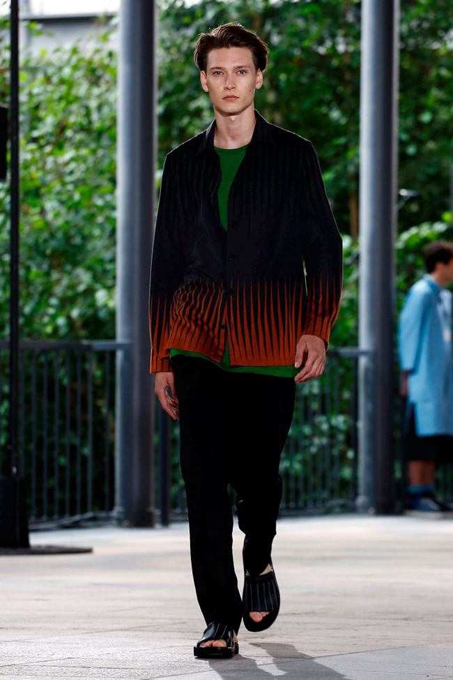 Issey Miyake does Fusion with Finesse at Paris Men's Fashion Week Day 3