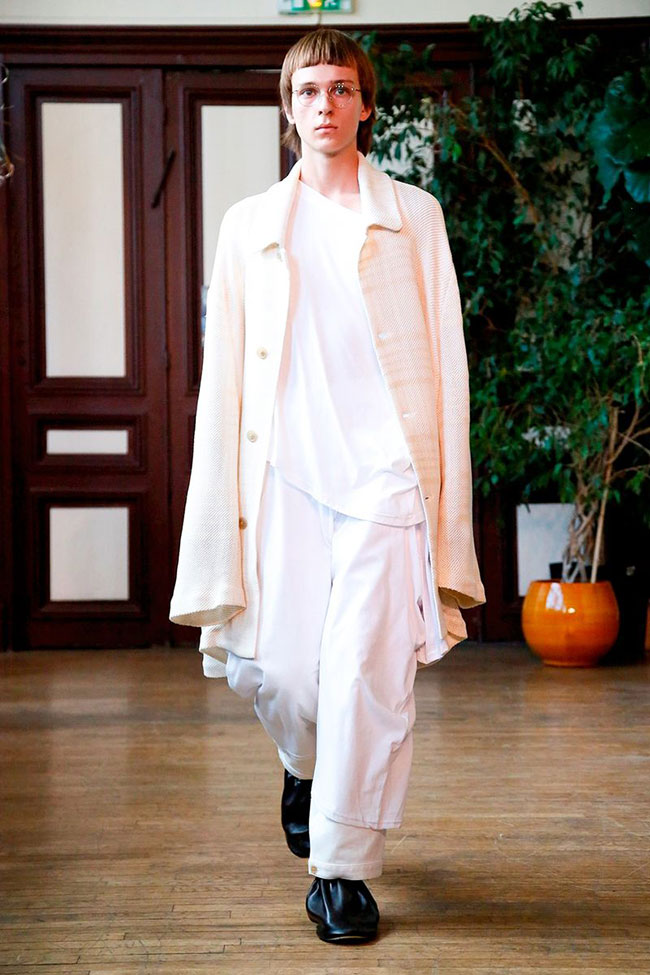 Innovative. Minimalist. Avant Garde. Hed Mayner at Paris Men's Fashion Week 