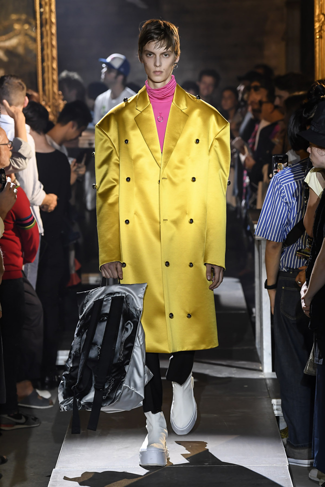 Raf Simons and the Shift of the Style Pendulum at Paris Men's Fashion Week