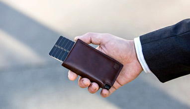Ekster® Launched the First Voice-activated Smart Wallet