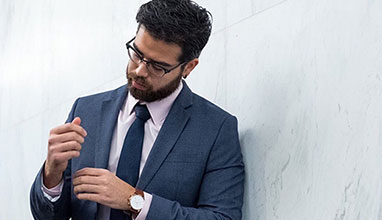 How to Buy the Best Men's Business Attire?