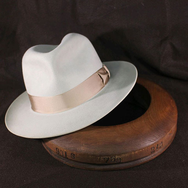 Chapelo - bespoke hats