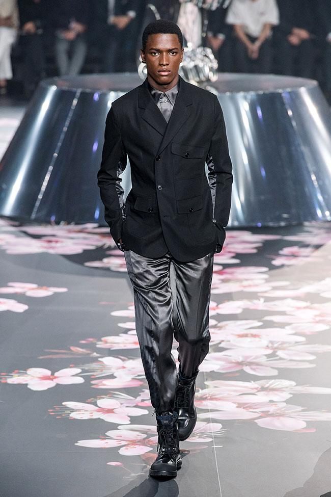 Dior Homme Pre-Fall 2019 - futurism as the main theme