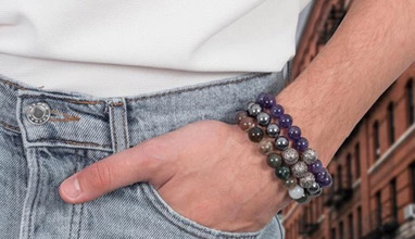 Mistakes Men Make While Wearing Semi-precious Stone Bracelets 