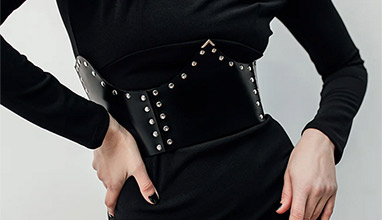 Attractiveness and temptation: how to wear corset belts correctly? 