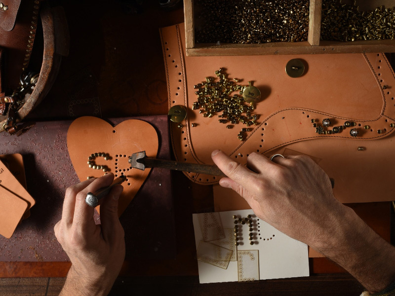 artisanal leather bags