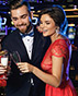 How should newcomers dress for a casino visit