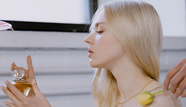 Pheromone Perfume vs. Traditional Fragrance: What Makes Them Different?