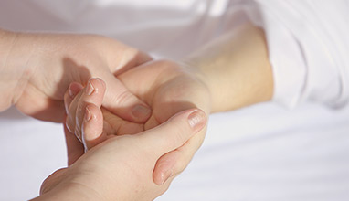 How to Choose the Right Ayurvedic Baby Massage Oil for Your Child 