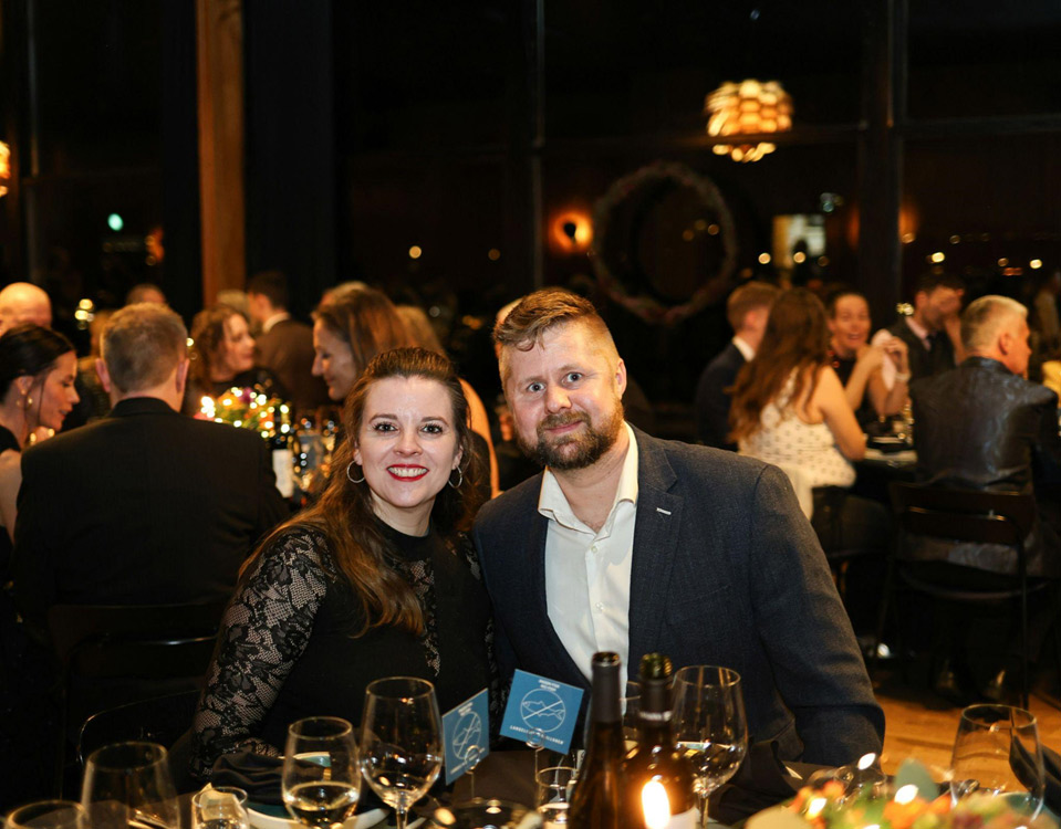 The Beauty and Style Details That Complete a Night Out