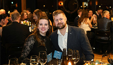 The Beauty and Style Details That Complete a Night Out