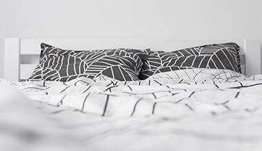 How to Choose the Right Bedding for Each Season