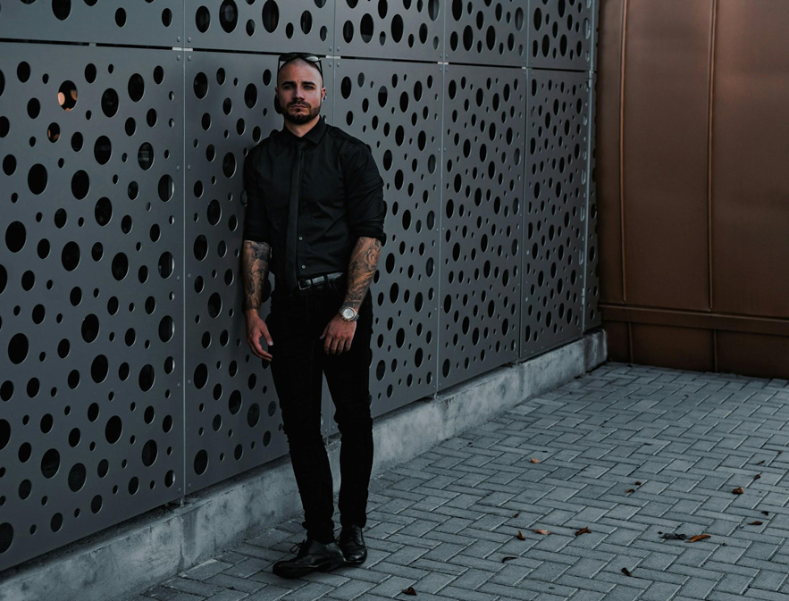 Dark workwear