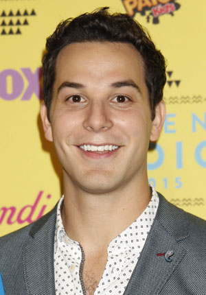 Skylar Astin